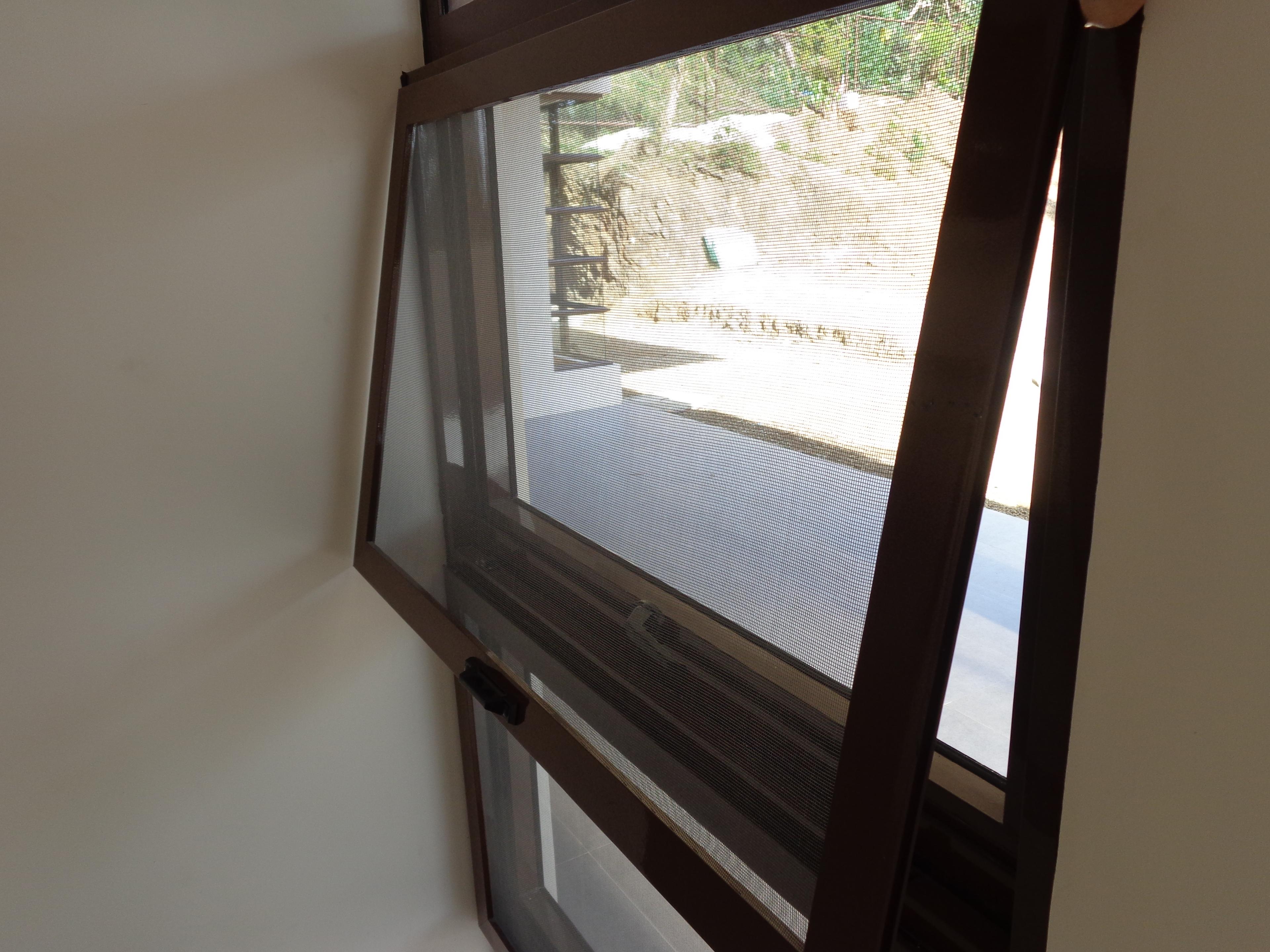Magnetic Screens