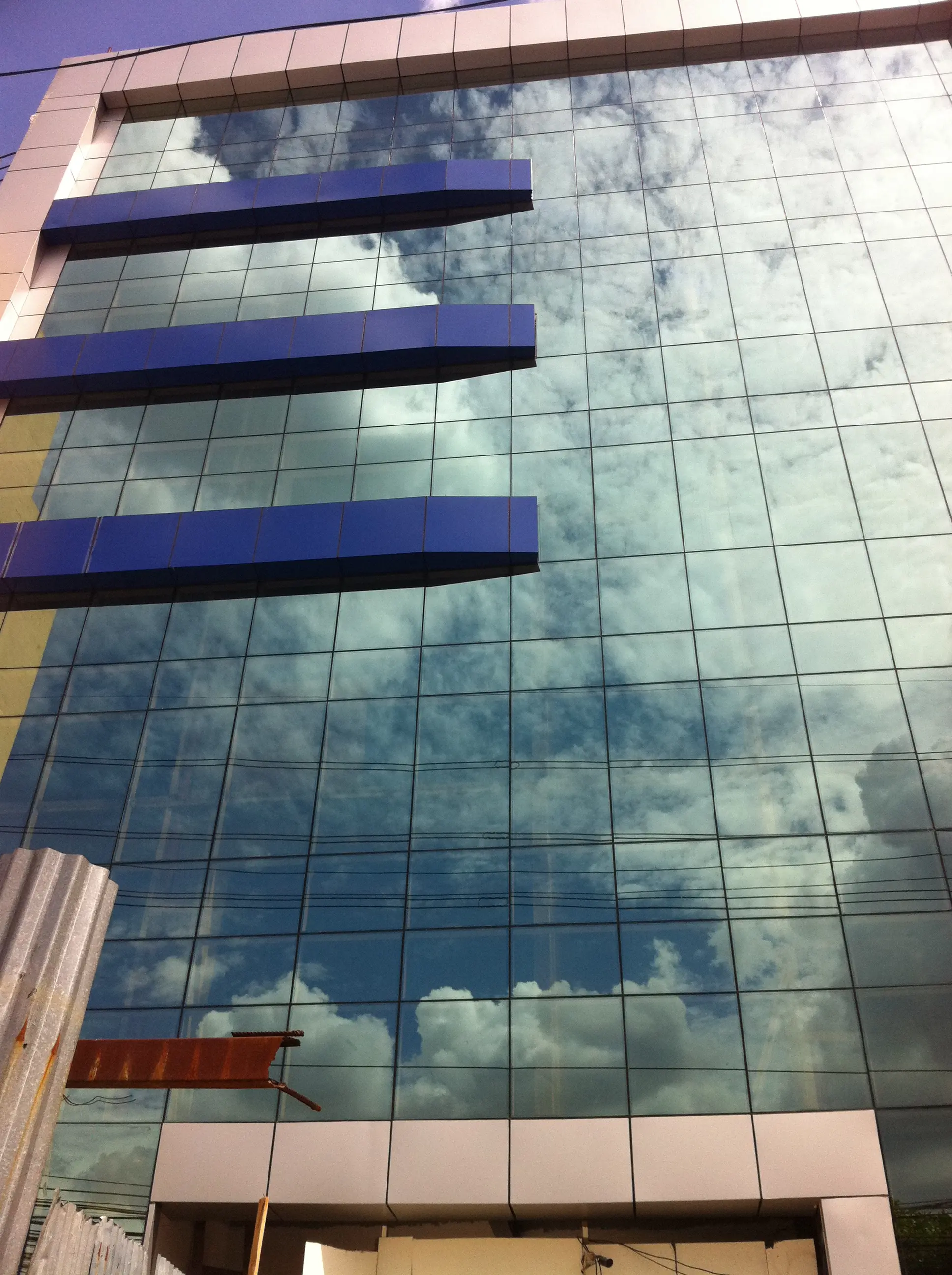 LRI Building - Quezon City